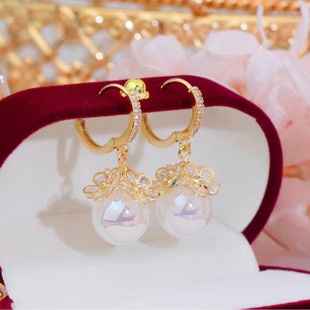Luxurious Flower Hoop Pearl Earrings